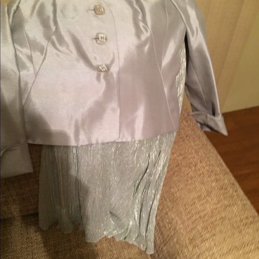Shirt suit